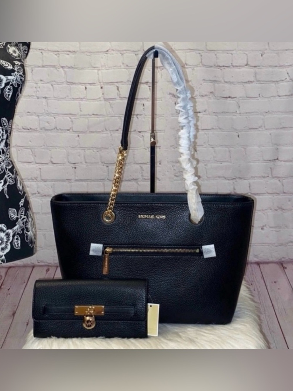 Michael Kors JET SET ITEM Tote/NOUVEAU HAMILTON Wallet 2pc Set
